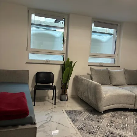 Thelabel Residences Frankfurt - Basement Studio, Shared Bathroom Appartement Hofheim am Taunus